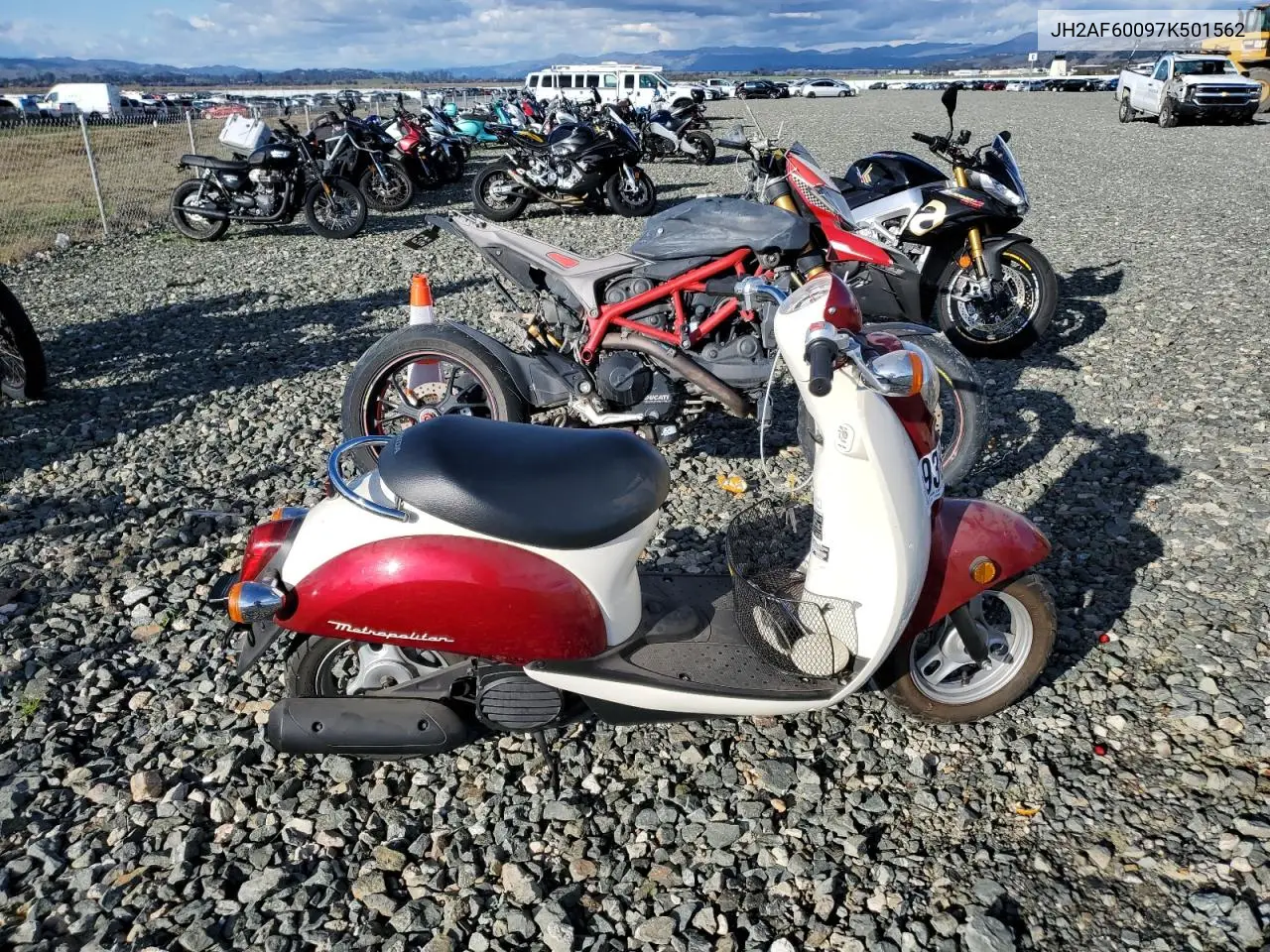 JH2AF60097K501562 2007 Honda Chf50