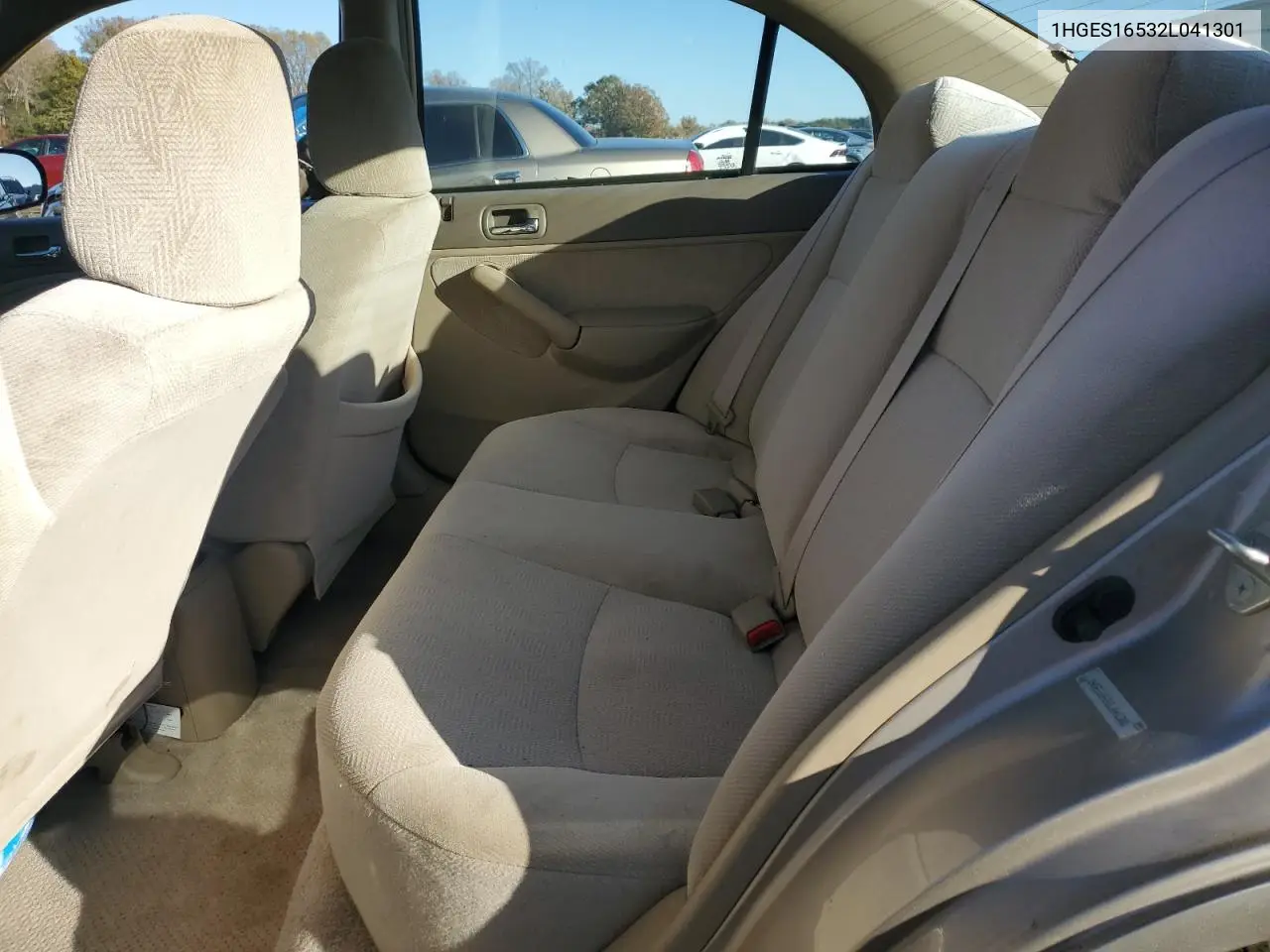 1HGES16532L041301 2002 Honda Civic Lx