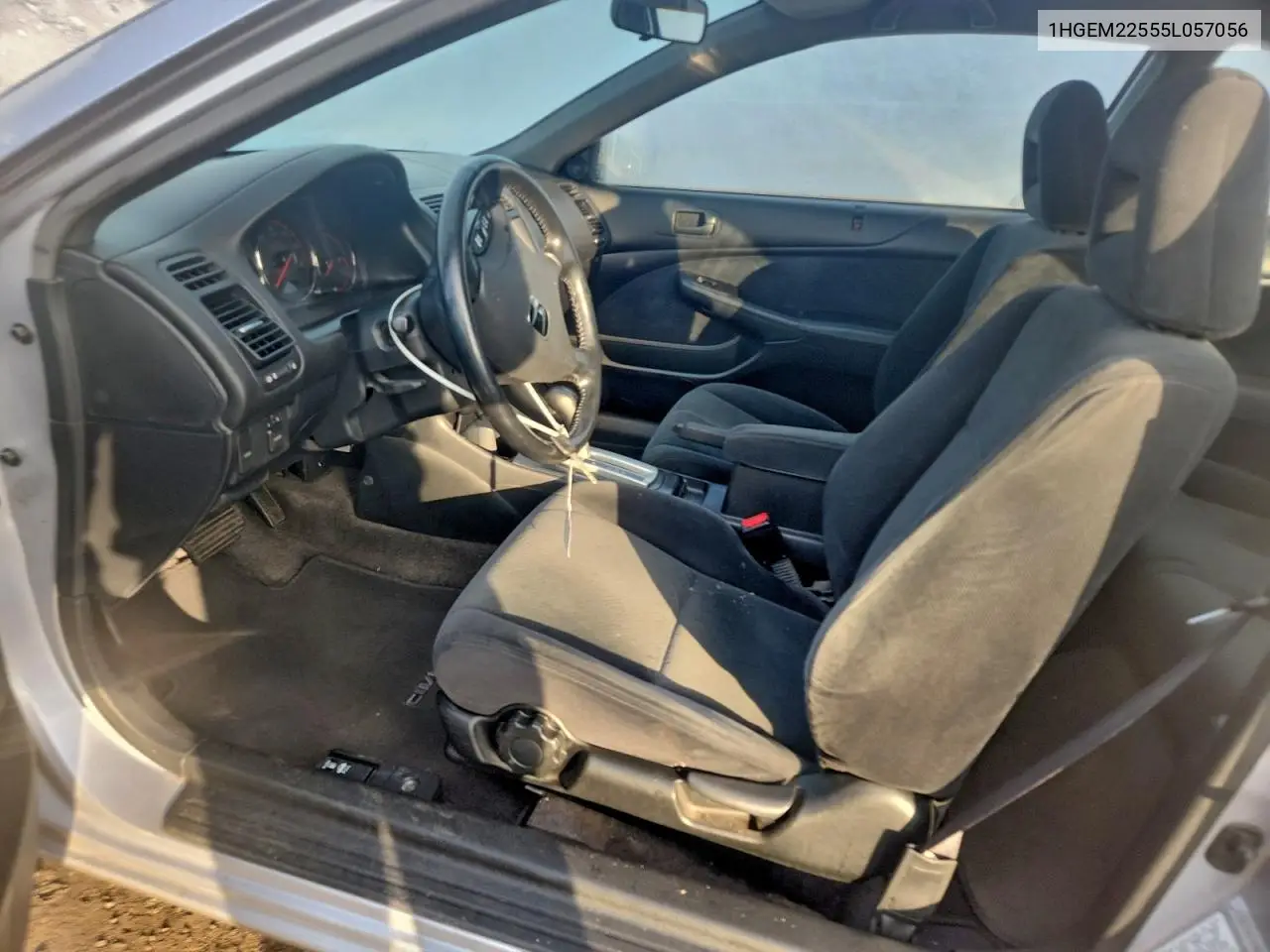 1HGEM22555L057056 2005 Honda Civic Lx