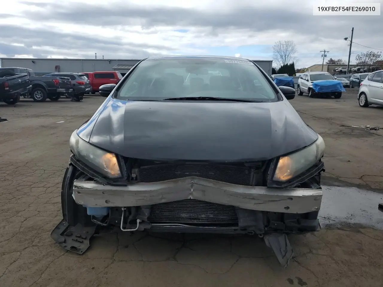 19XFB2F54FE269010 2015 Honda Civic Lx