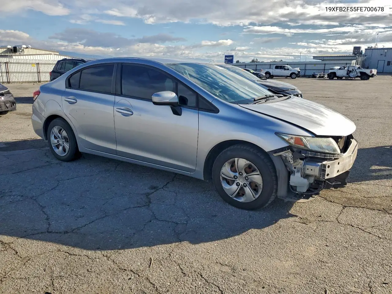 19XFB2F55FE700678 2015 Honda Civic Lx