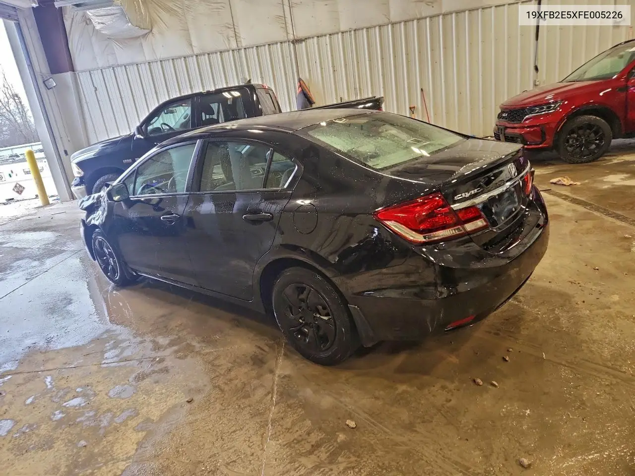 19XFB2E5XFE005226 2015 Honda Civic Lx