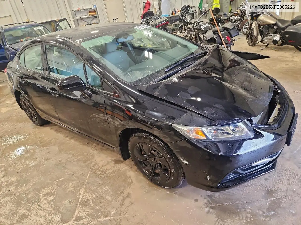 19XFB2E5XFE005226 2015 Honda Civic Lx