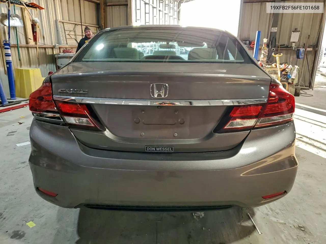 19XFB2F56FE101658 2015 Honda Civic Lx