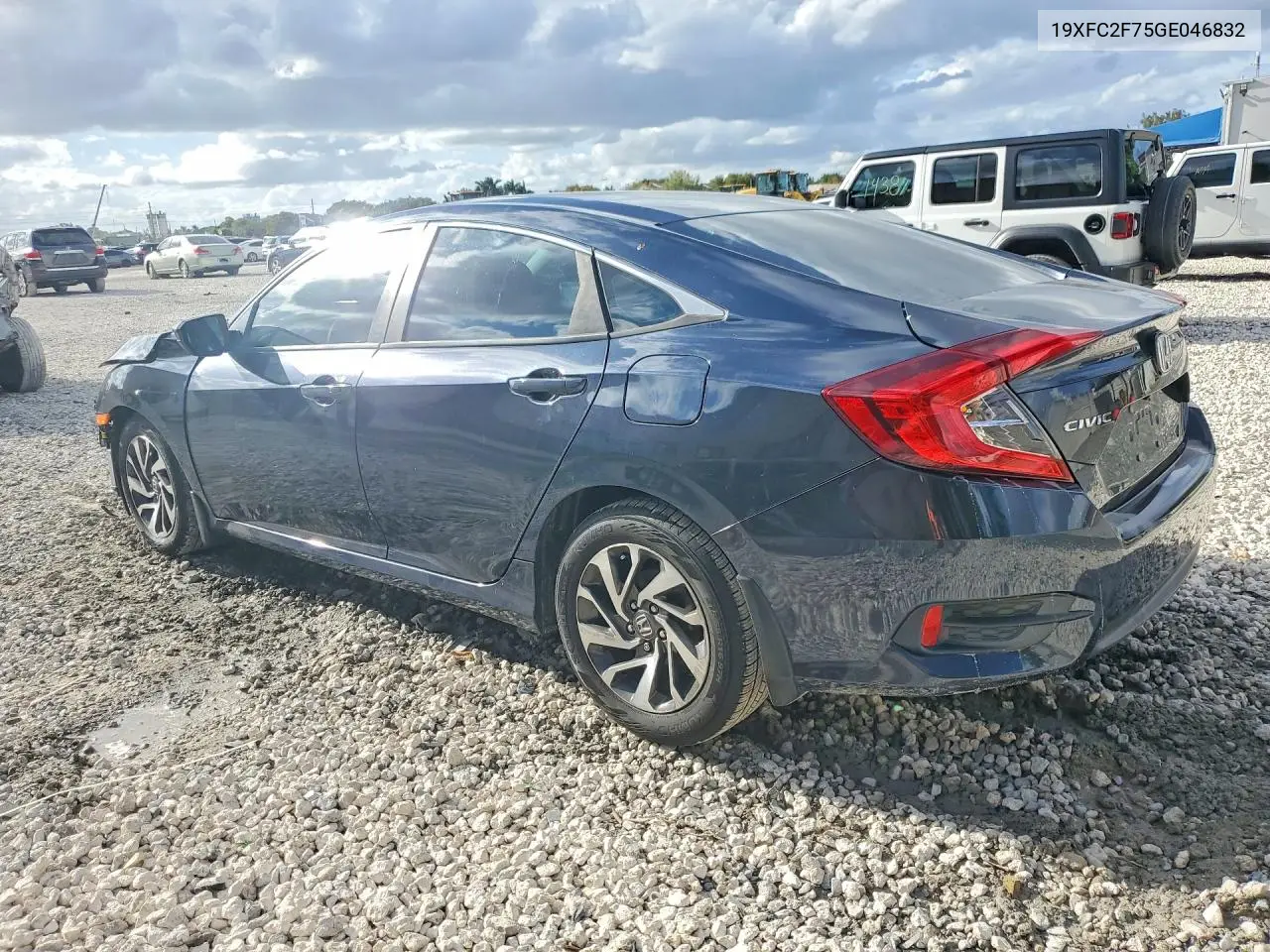 19XFC2F75GE046832 2016 Honda Civic Ex
