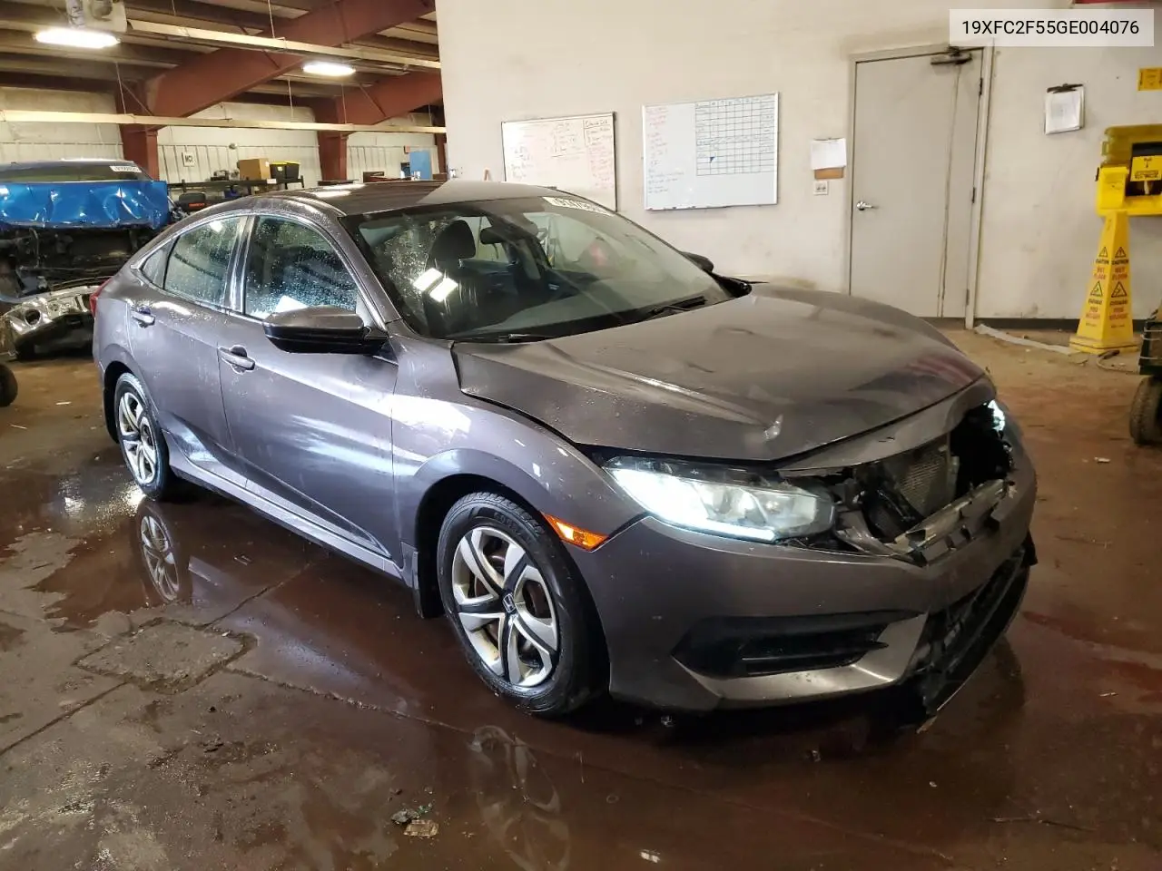 19XFC2F55GE004076 2016 Honda Civic Lx