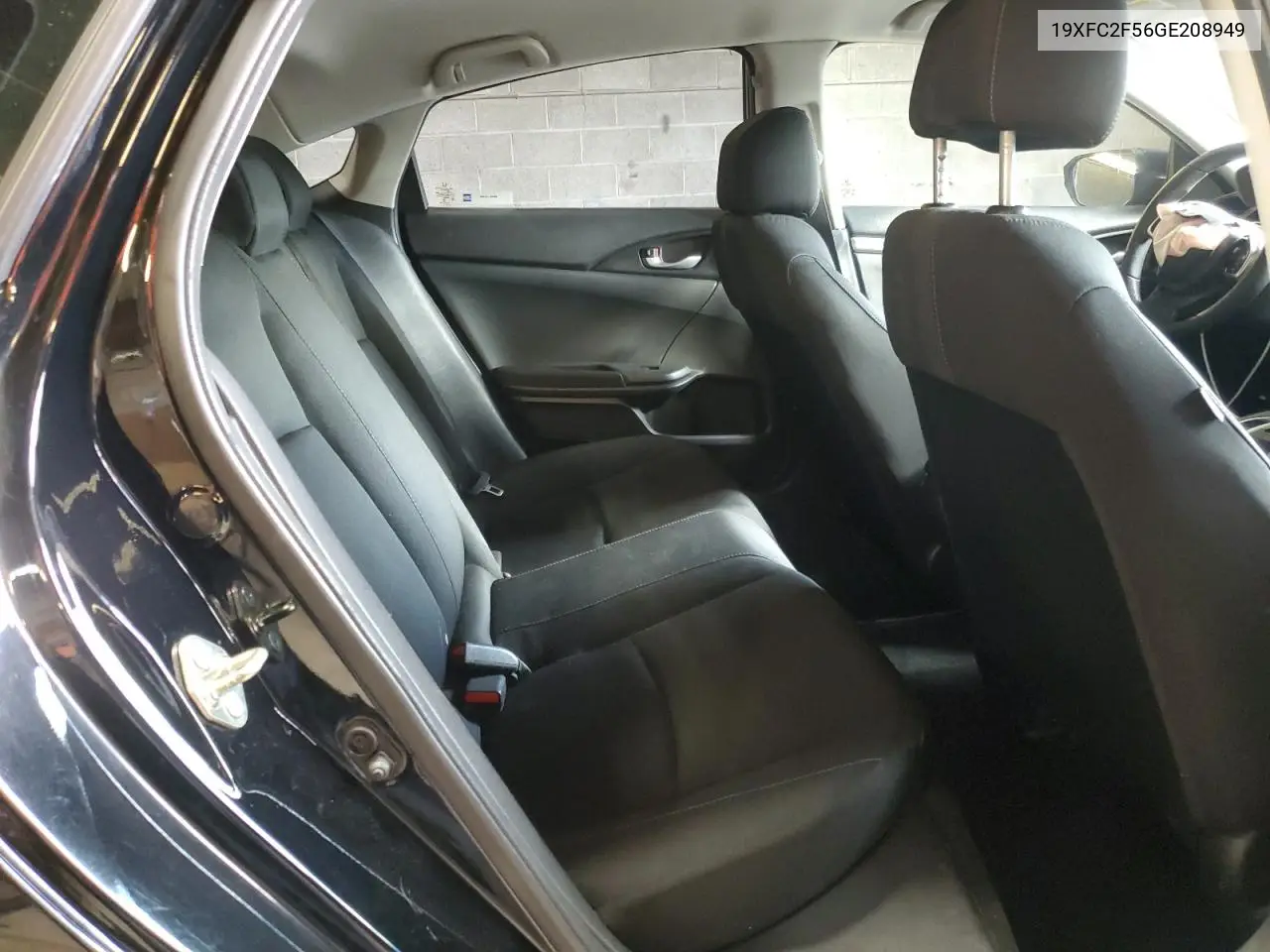 19XFC2F56GE208949 2016 Honda Civic Lx