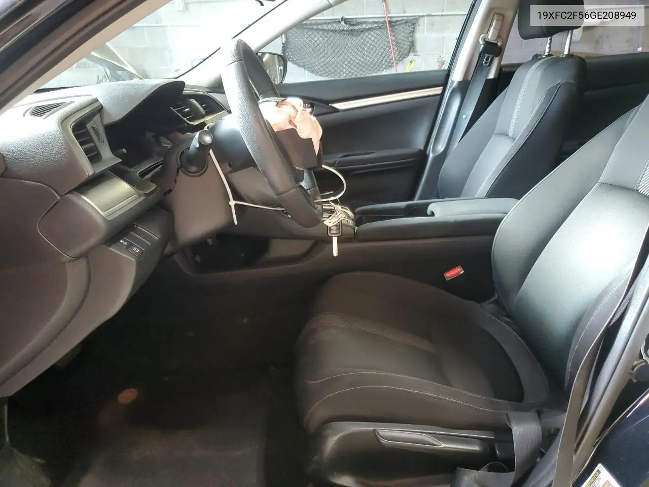 19XFC2F56GE208949 2016 Honda Civic Lx