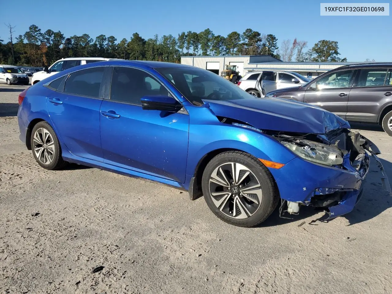 19XFC1F32GE010698 2016 Honda Civic Ex