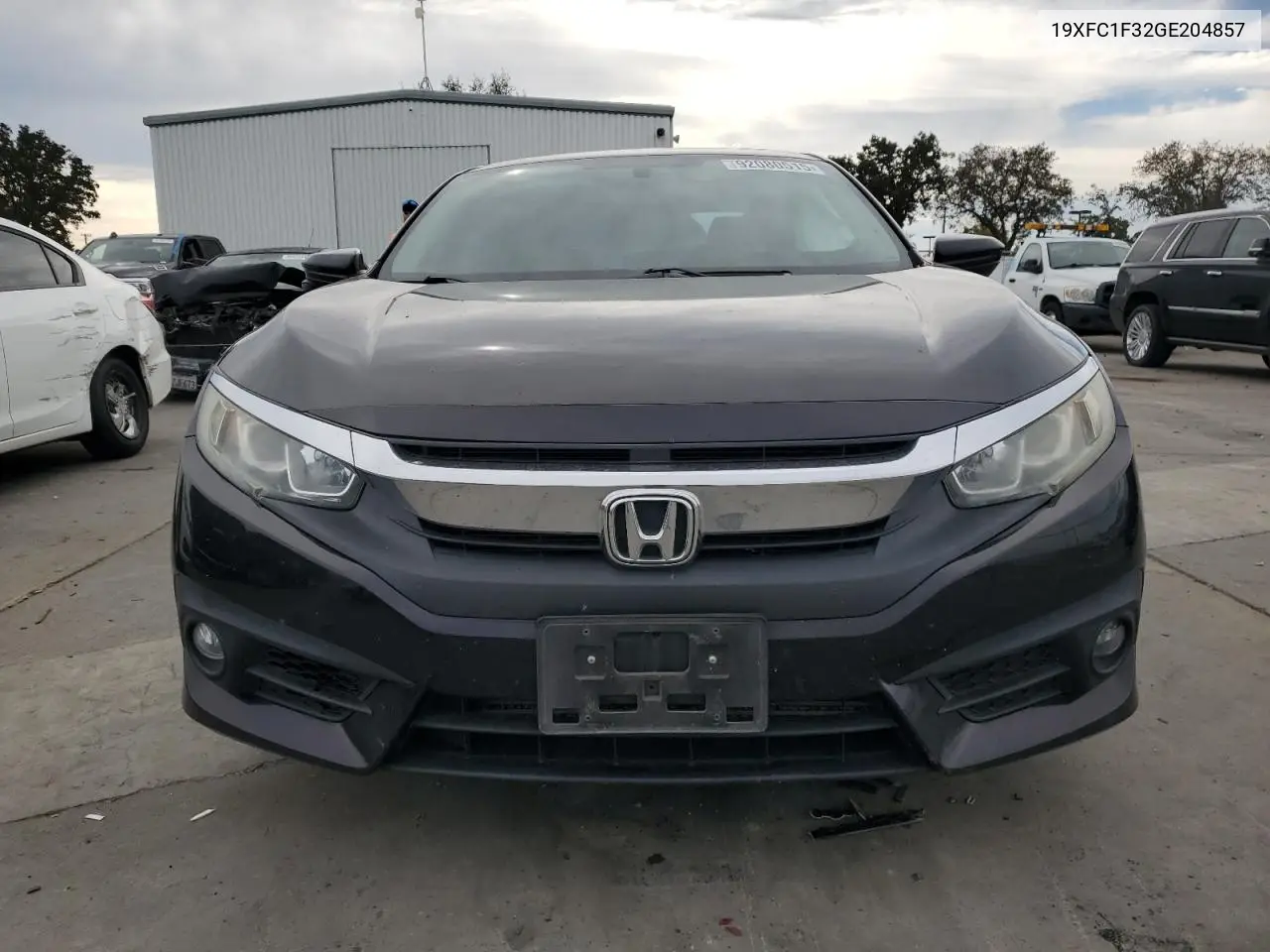 19XFC1F32GE204857 2016 Honda Civic Ex