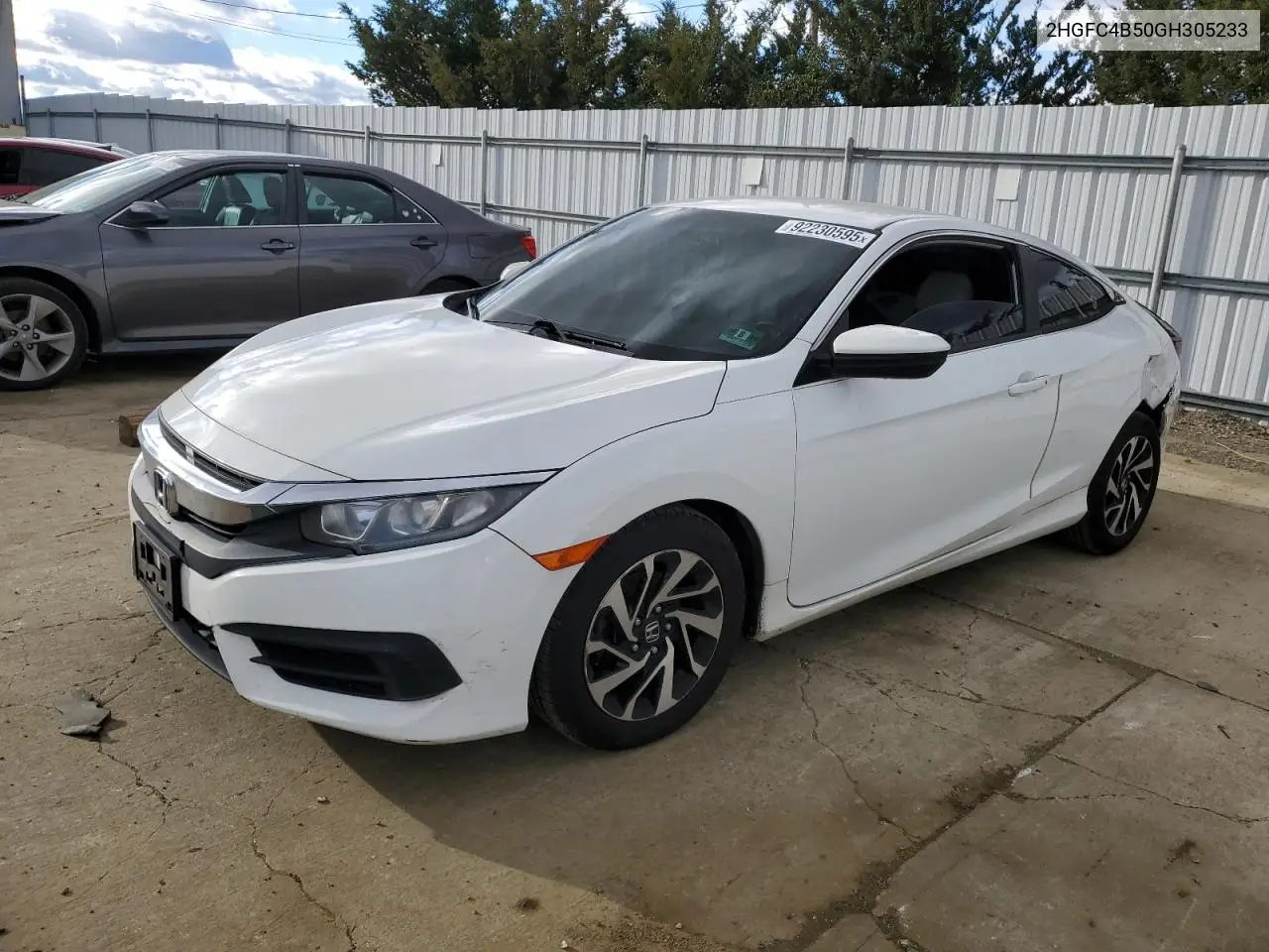 2HGFC4B50GH305233 2016 Honda Civic Lx