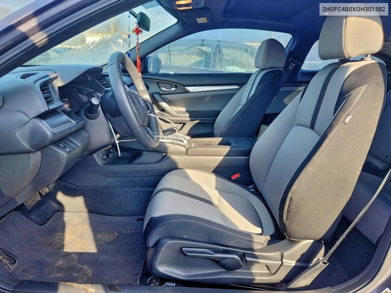 2HGFC4B0XGH301582 2016 Honda Civic Lx