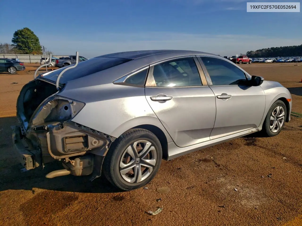 19XFC2F57GE052694 2016 Honda Civic Lx