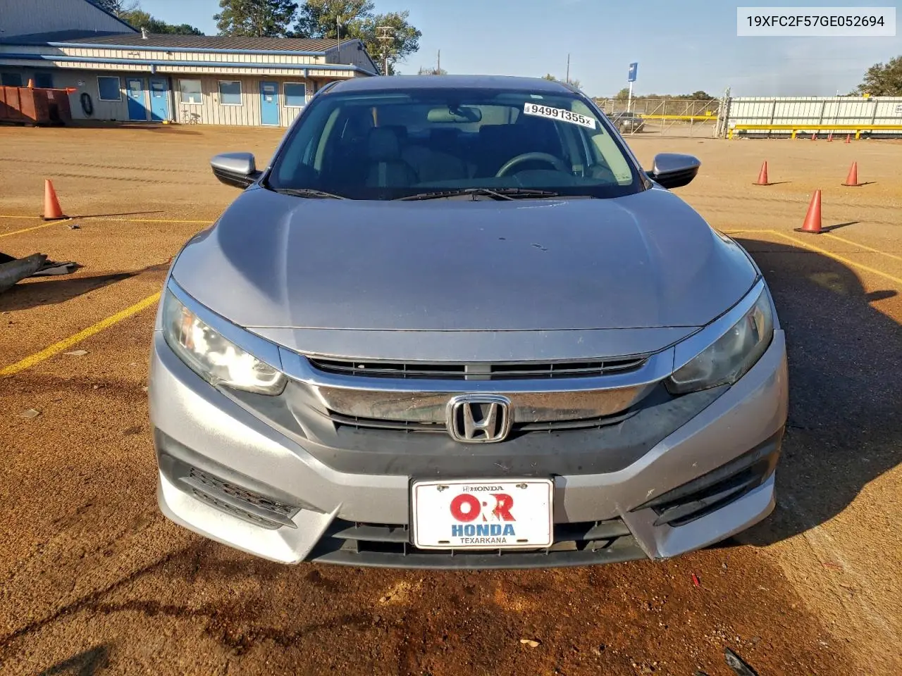 19XFC2F57GE052694 2016 Honda Civic Lx