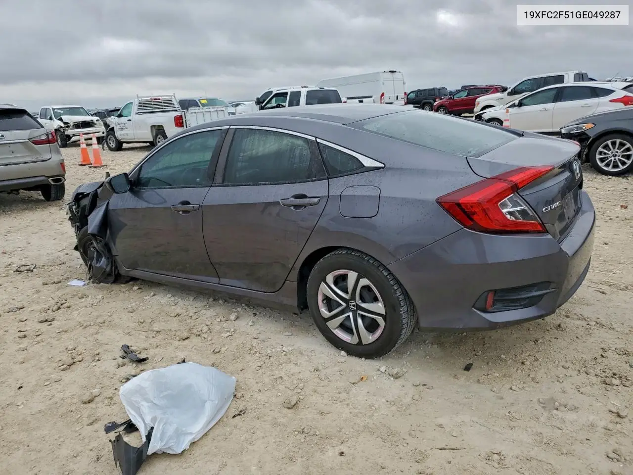 19XFC2F51GE049287 2016 Honda Civic Lx