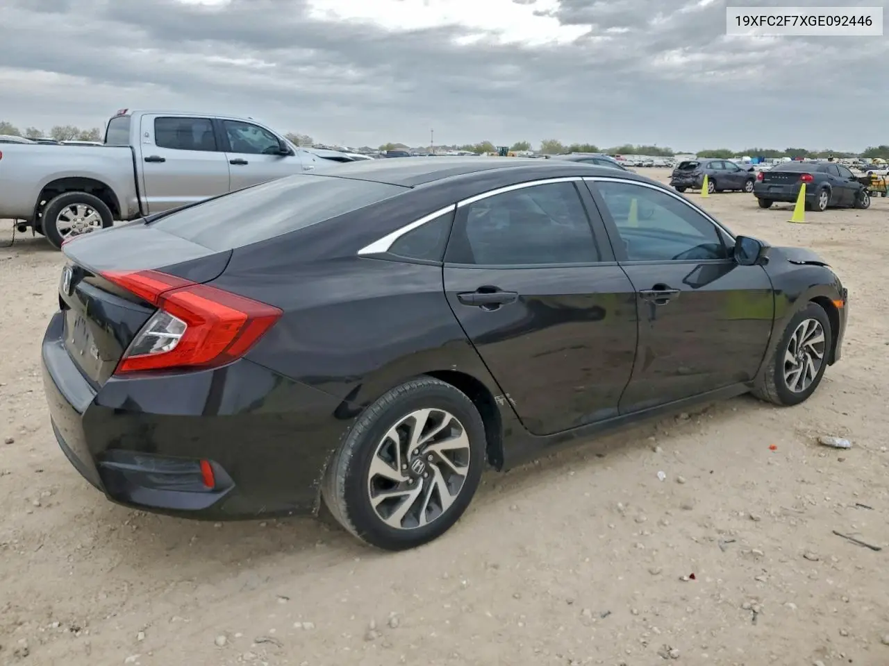 19XFC2F7XGE092446 2016 Honda Civic Ex