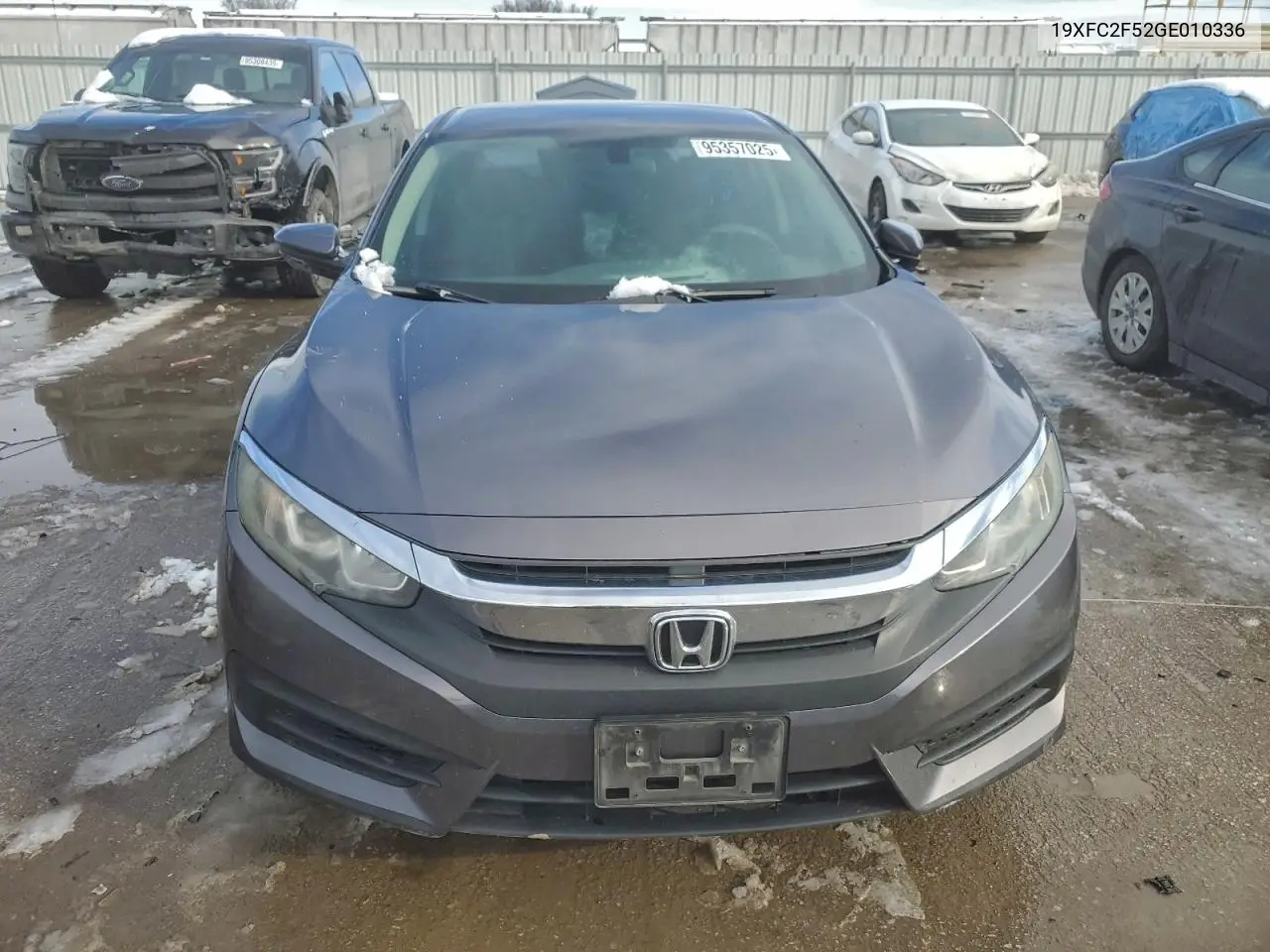 19XFC2F52GE010336 2016 Honda Civic Lx