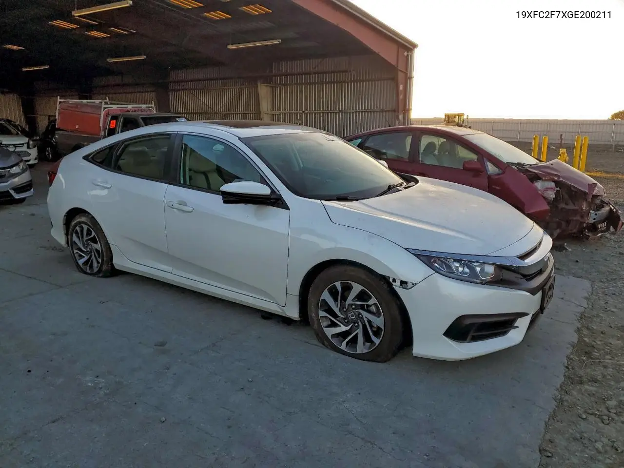 19XFC2F7XGE200211 2016 Honda Civic Ex