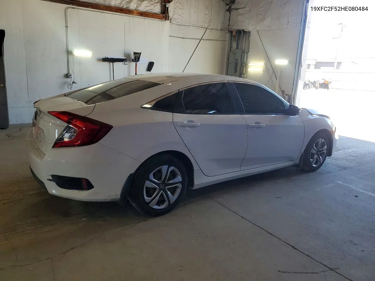 19XFC2F52HE080484 2017 Honda Civic Lx
