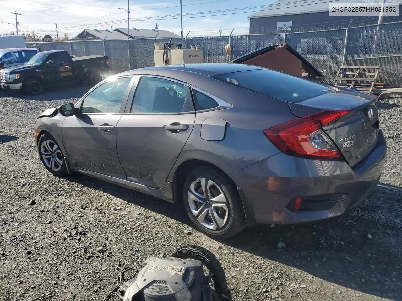 2HGFC2E57HH031952 2017 Honda Civic Lx