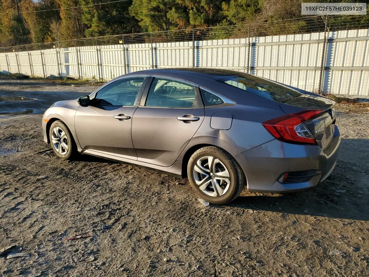 19XFC2F57HE039123 2017 Honda Civic Lx