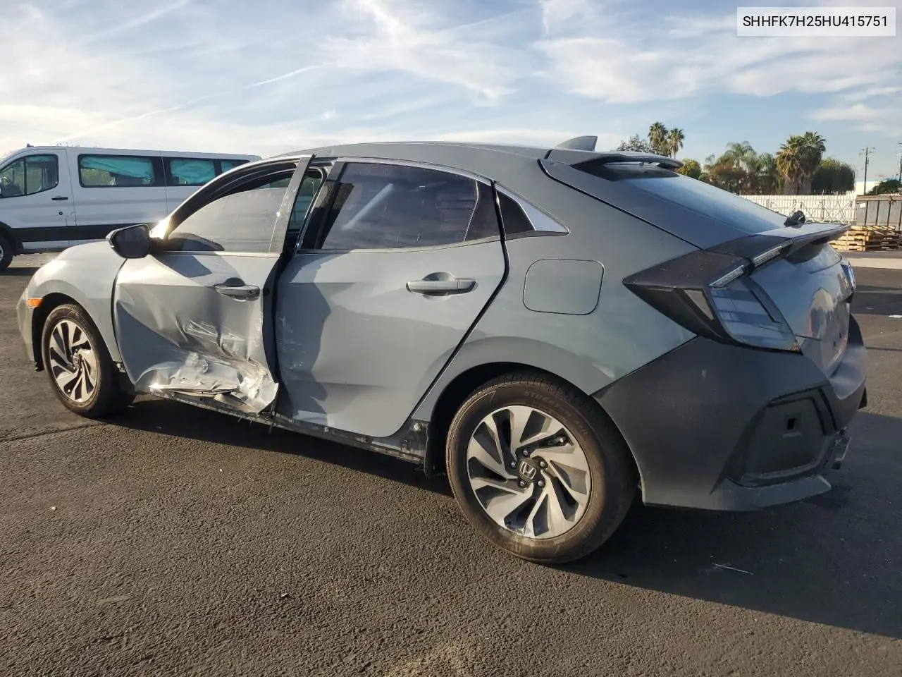 SHHFK7H25HU415751 2017 Hond Civic Lx
