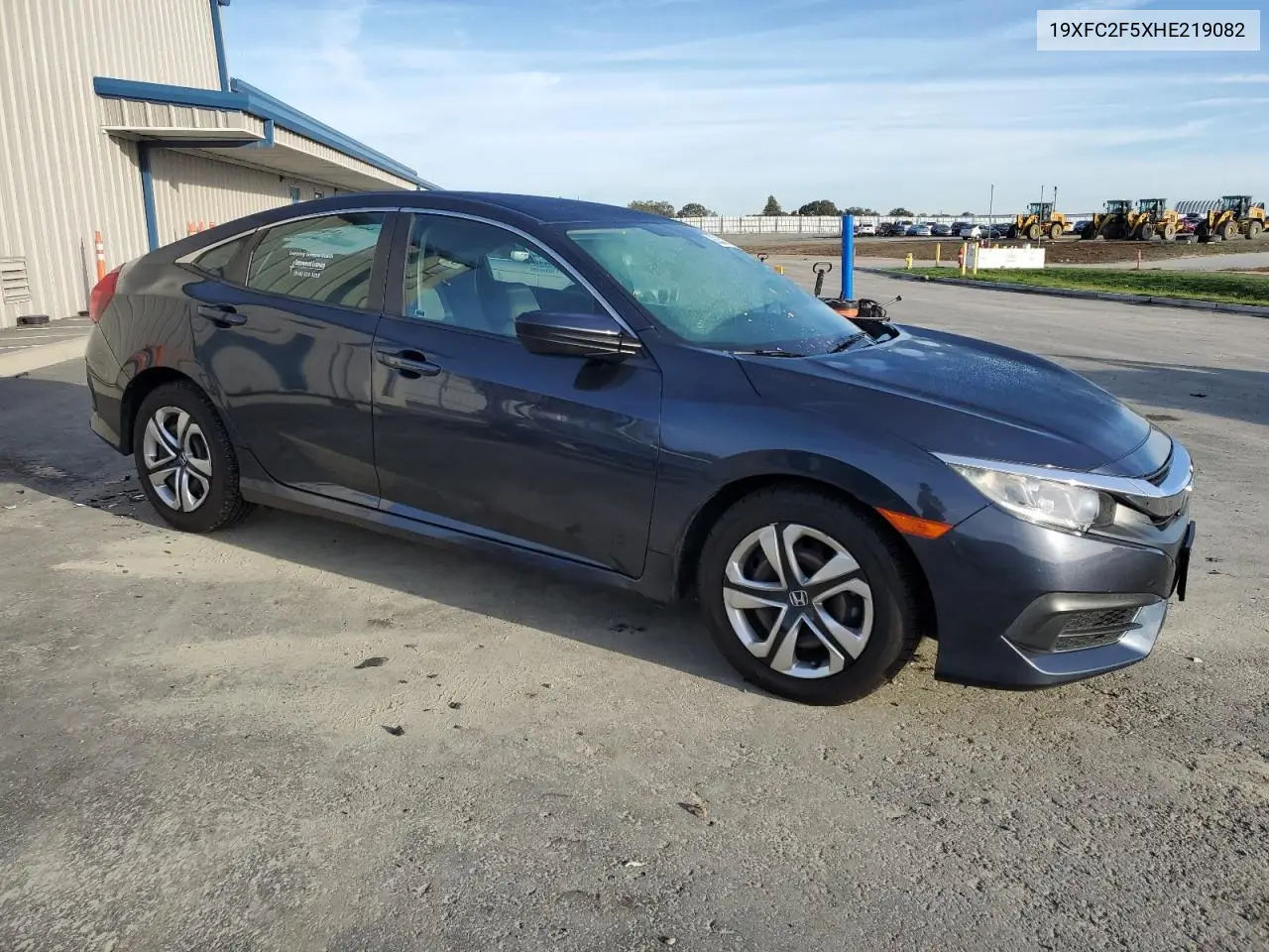 19XFC2F5XHE219082 2017 Honda Civic Lx