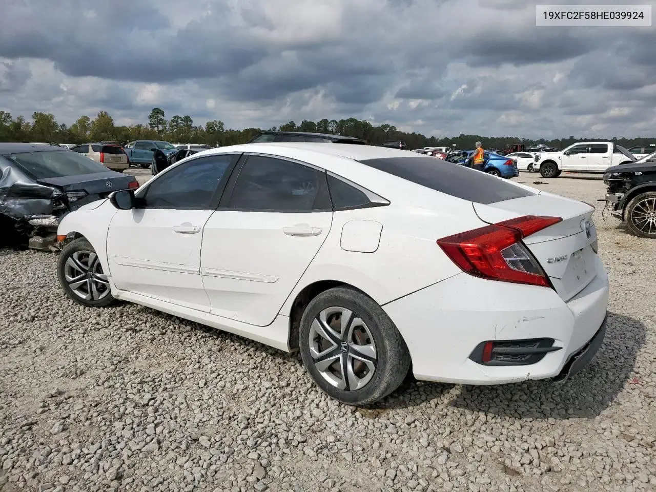 19XFC2F58HE039924 2017 Honda Civic Lx