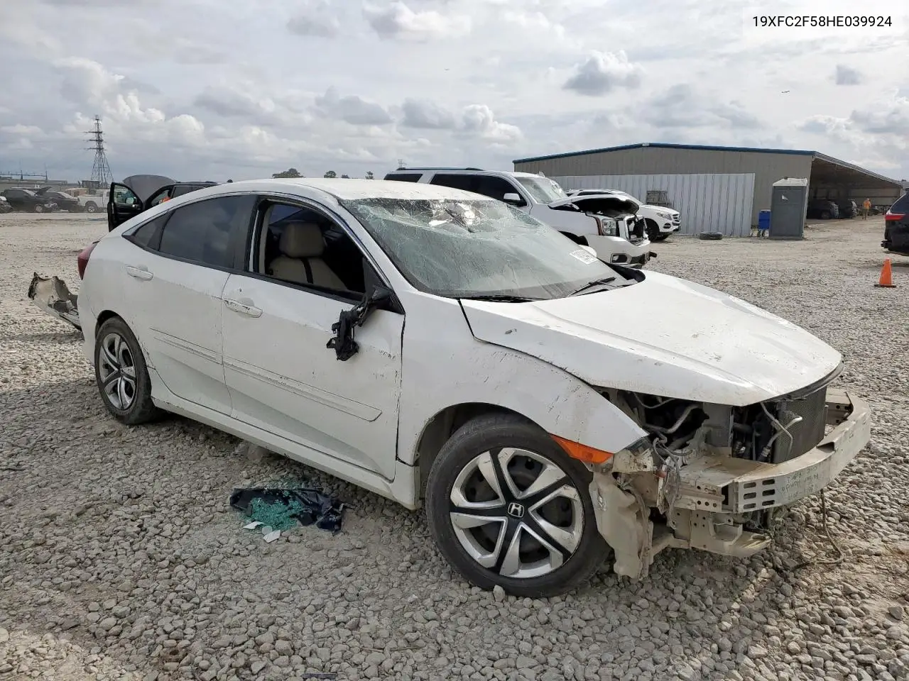19XFC2F58HE039924 2017 Honda Civic Lx