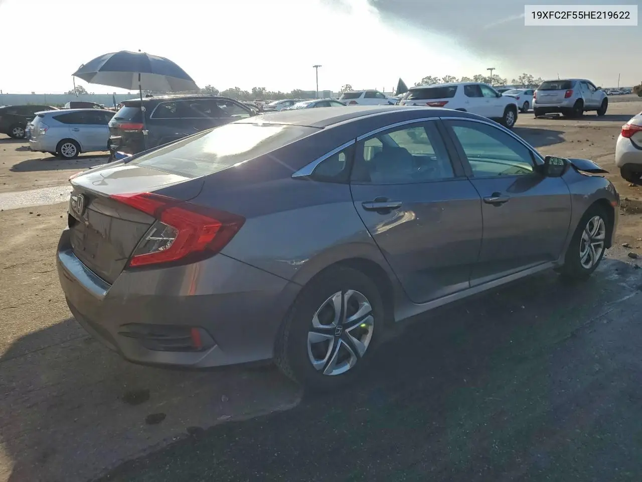 19XFC2F55HE219622 2017 Honda Civic Lx