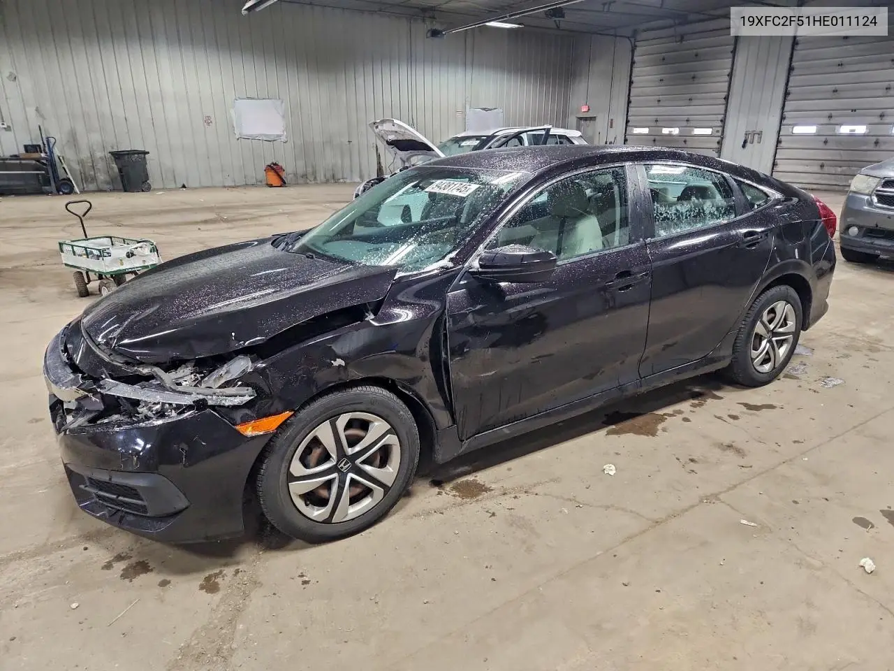 19XFC2F51HE011124 2017 Honda Civic Lx