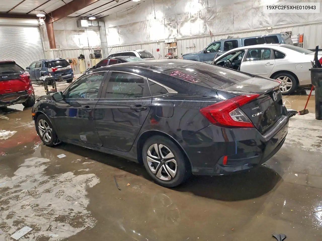 19XFC2F5XHE010943 2017 Honda Civic Lx