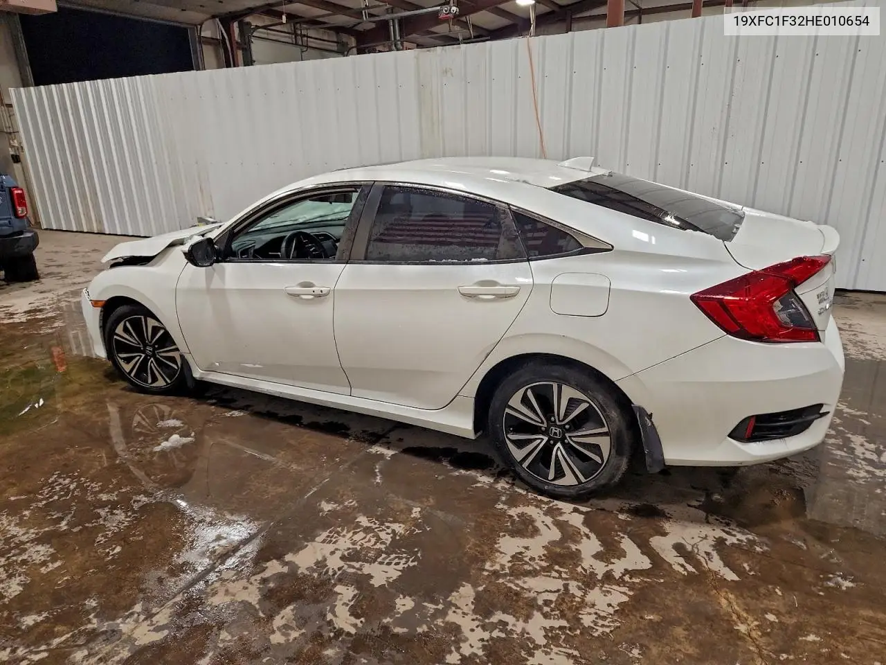 19XFC1F32HE010654 2017 Honda Civic Ex
