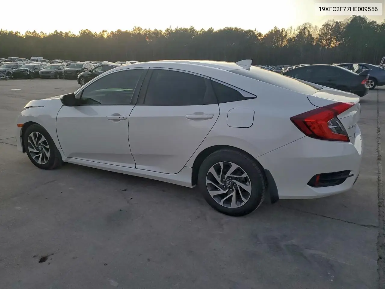 19XFC2F77HE009556 2017 Honda Civic Ex