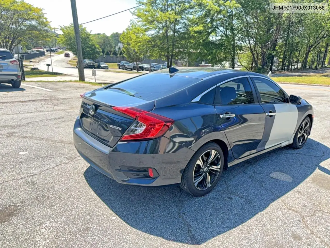 JHMFC1F90JX013058 2018 Honda Civic Touring