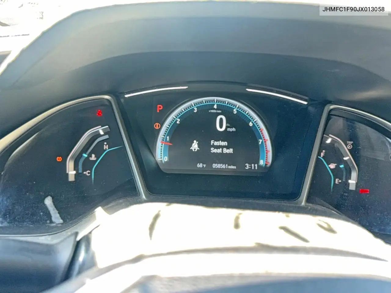 JHMFC1F90JX013058 2018 Honda Civic Touring