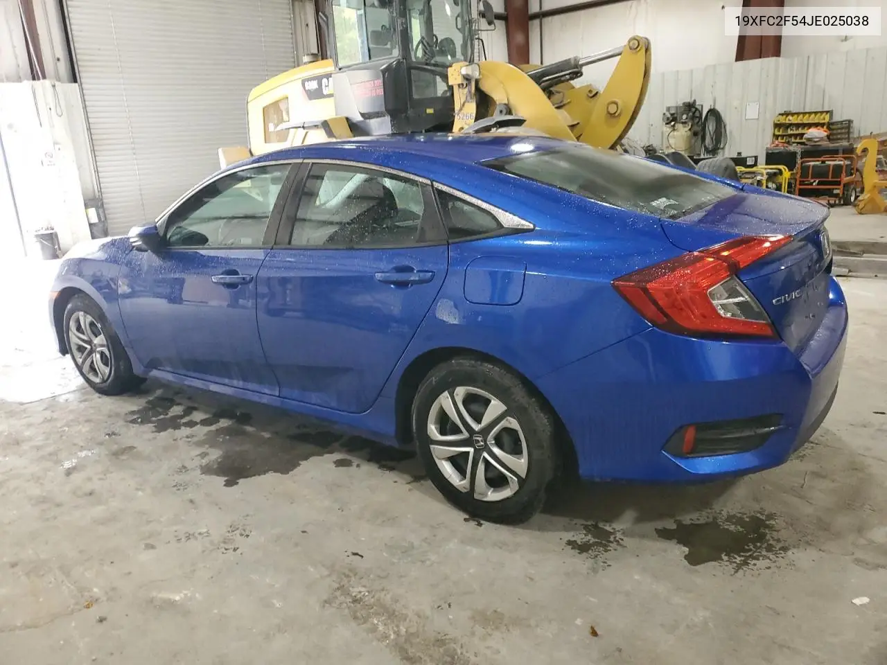 19XFC2F54JE025038 2018 Honda Civic Lx