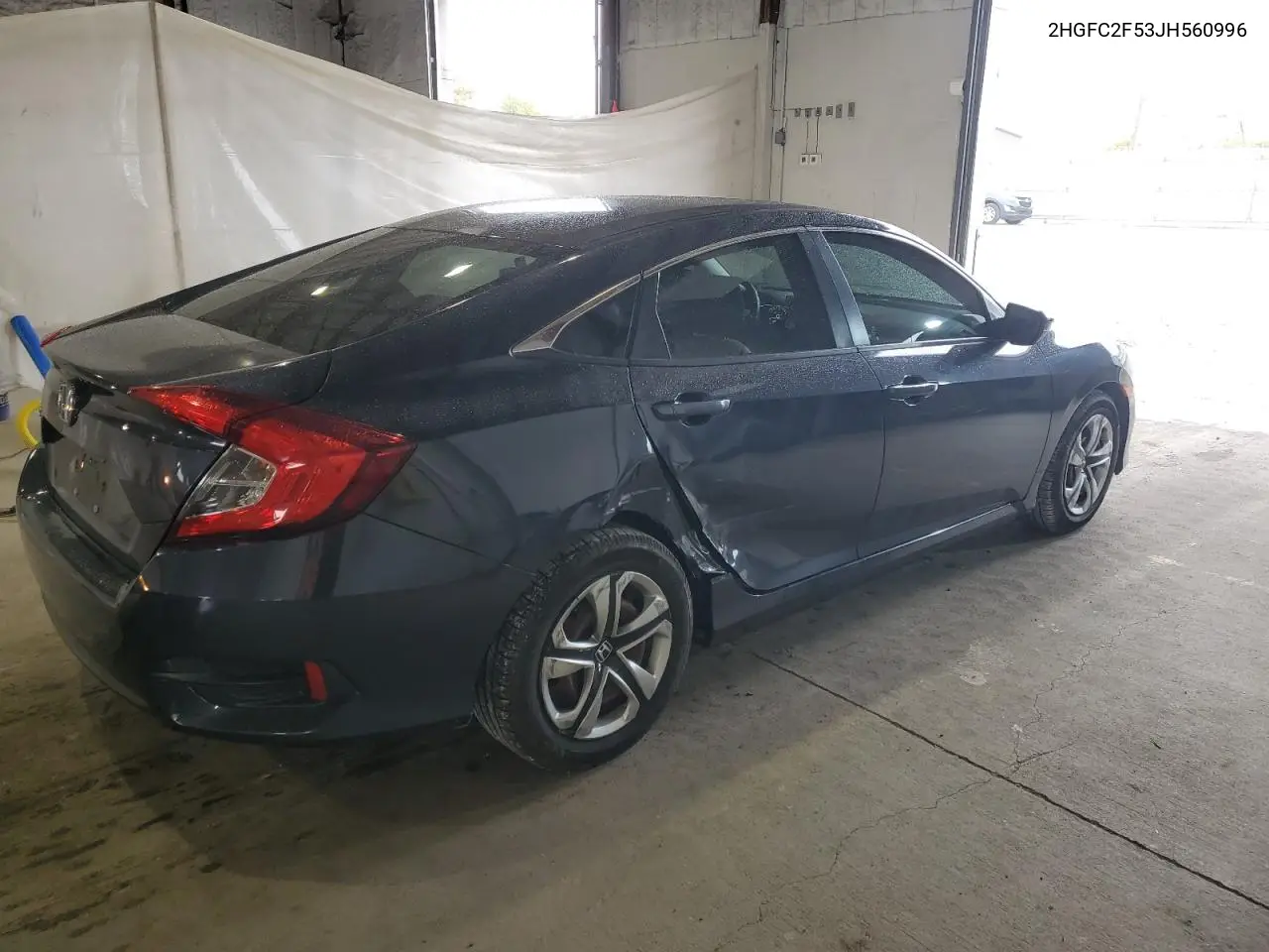 2HGFC2F53JH560996 2018 Honda Civic Lx