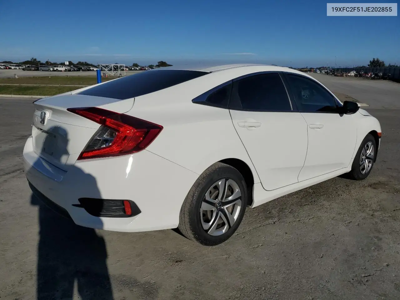 19XFC2F51JE202855 2018 Honda Civic Lx