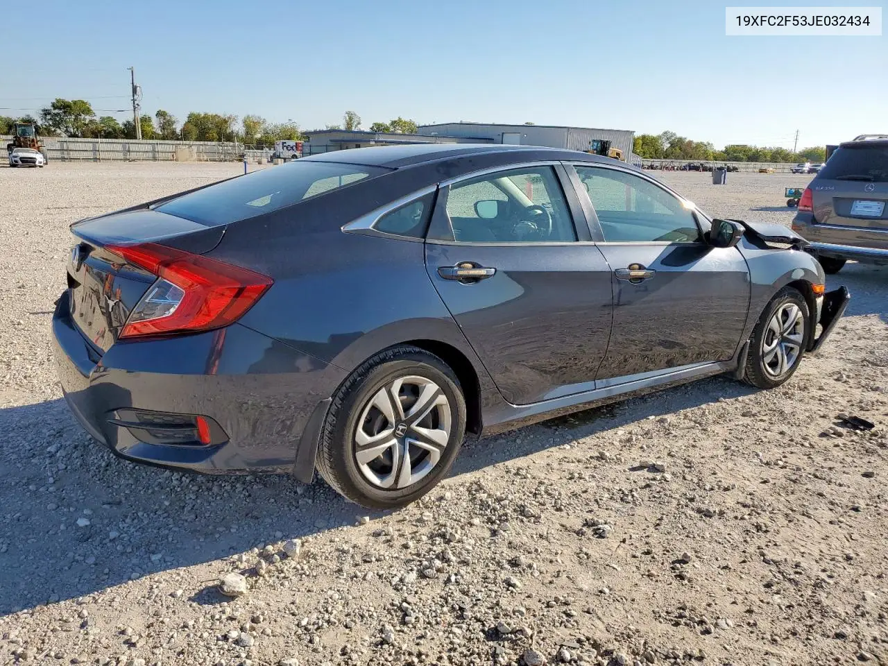 19XFC2F53JE032434 2018 Honda Civic Lx
