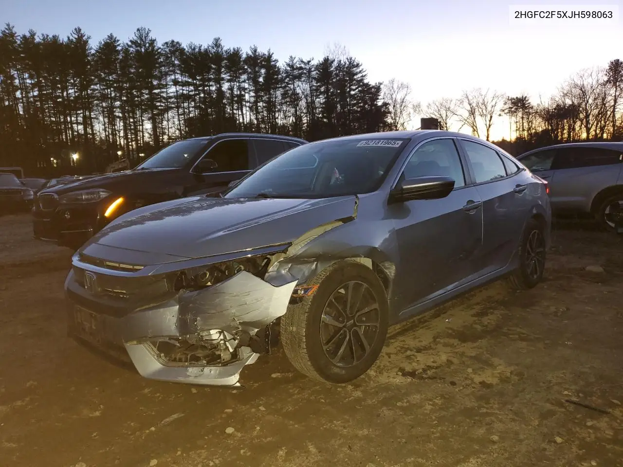 2HGFC2F5XJH598063 2018 Honda Civic Lx