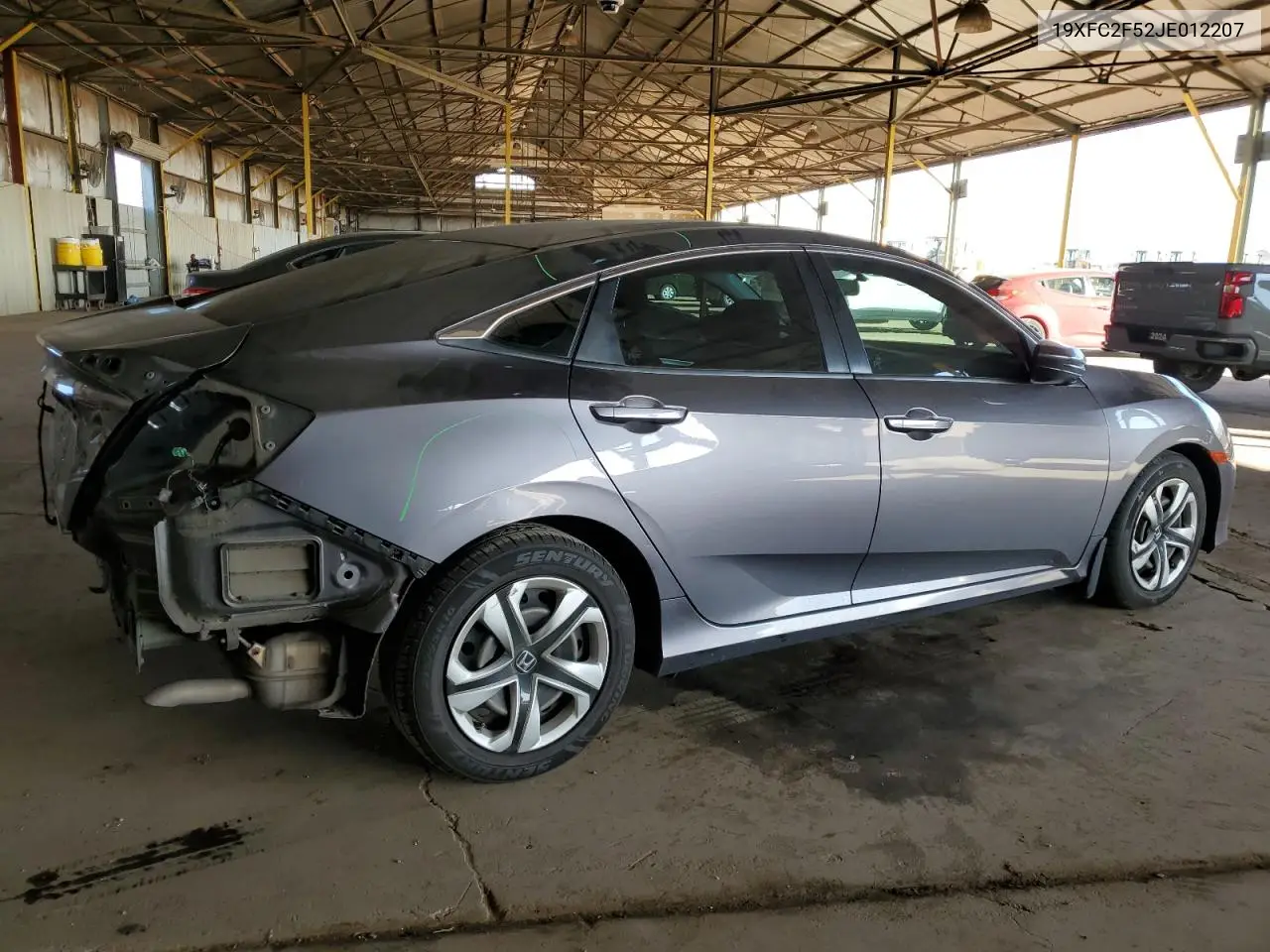 19XFC2F52JE012207 2018 Honda Civic Lx