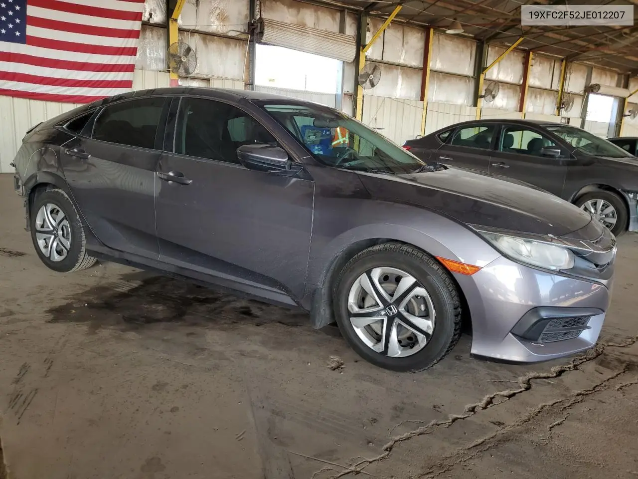19XFC2F52JE012207 2018 Honda Civic Lx