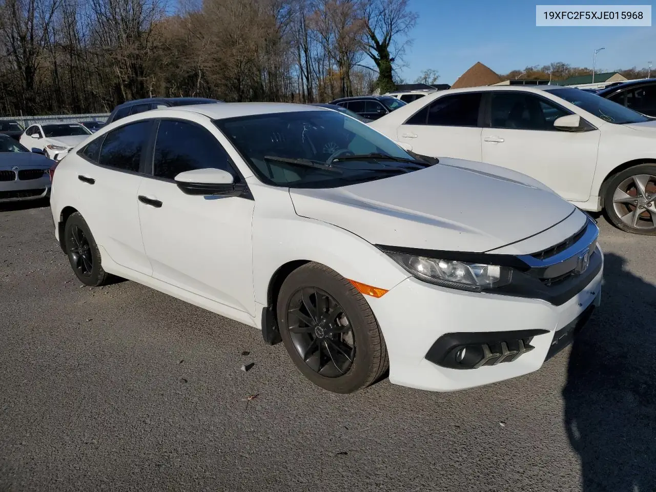 19XFC2F5XJE015968 2018 Honda Civic Lx