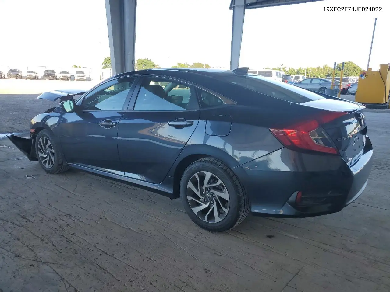 19XFC2F74JE024022 2018 Honda Civic Ex