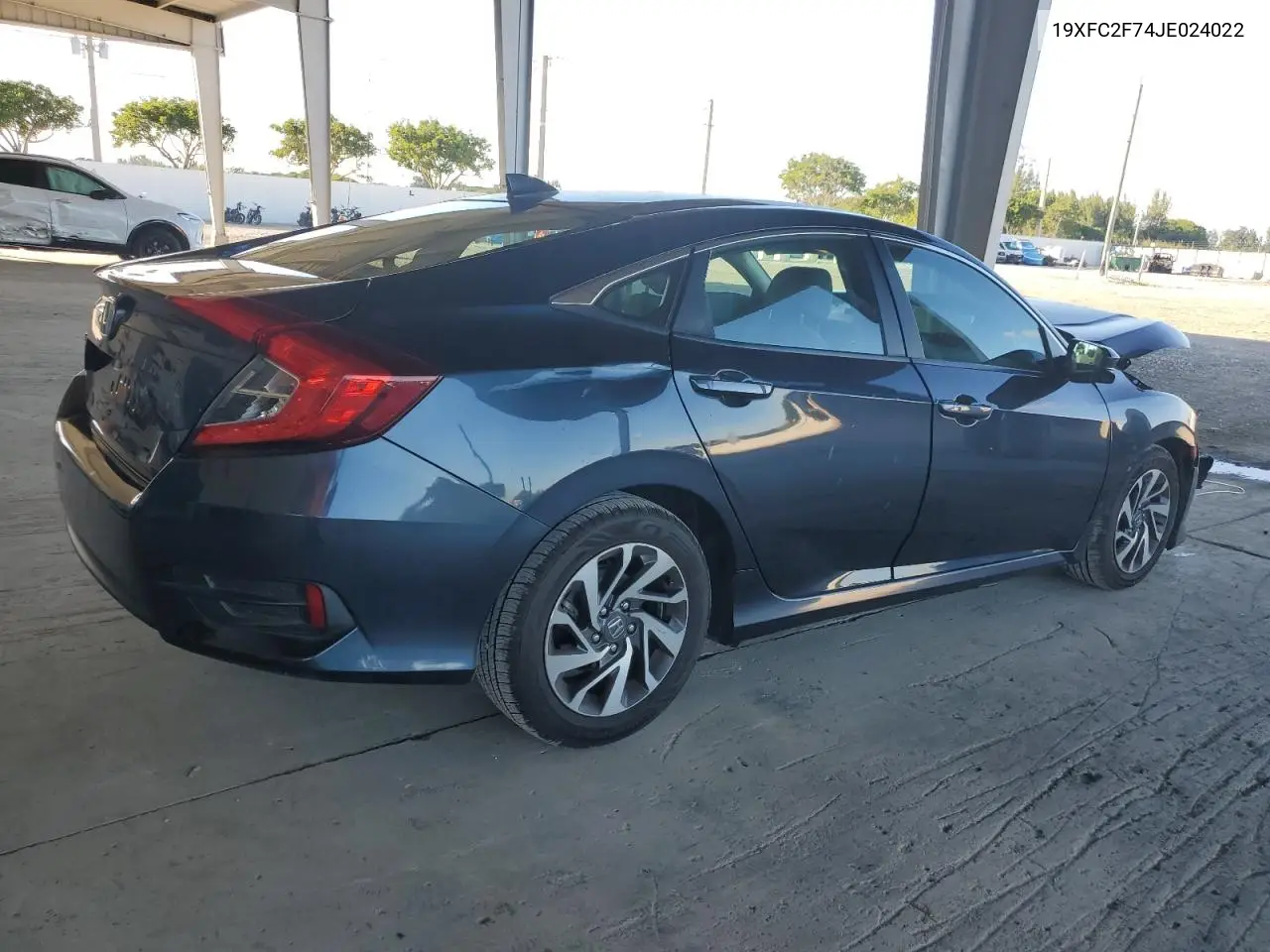 19XFC2F74JE024022 2018 Honda Civic Ex