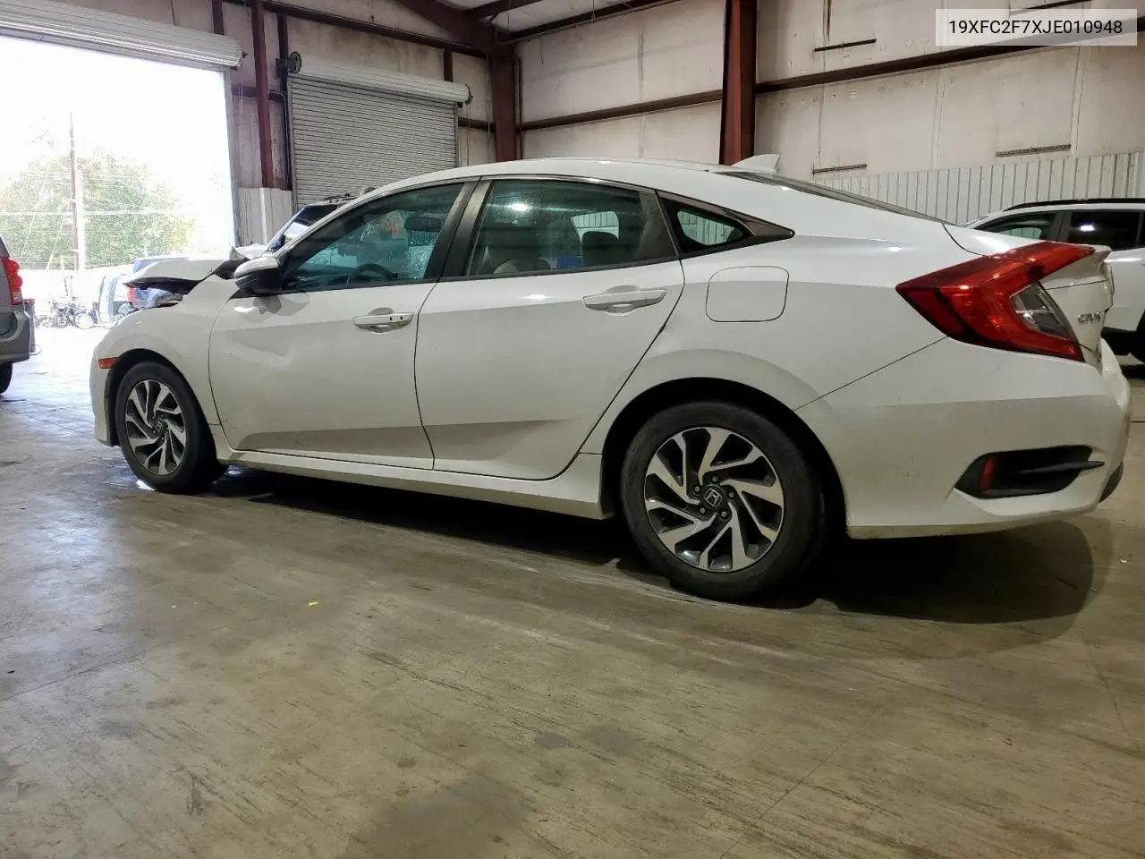 19XFC2F7XJE010948 2018 Honda Civic Ex