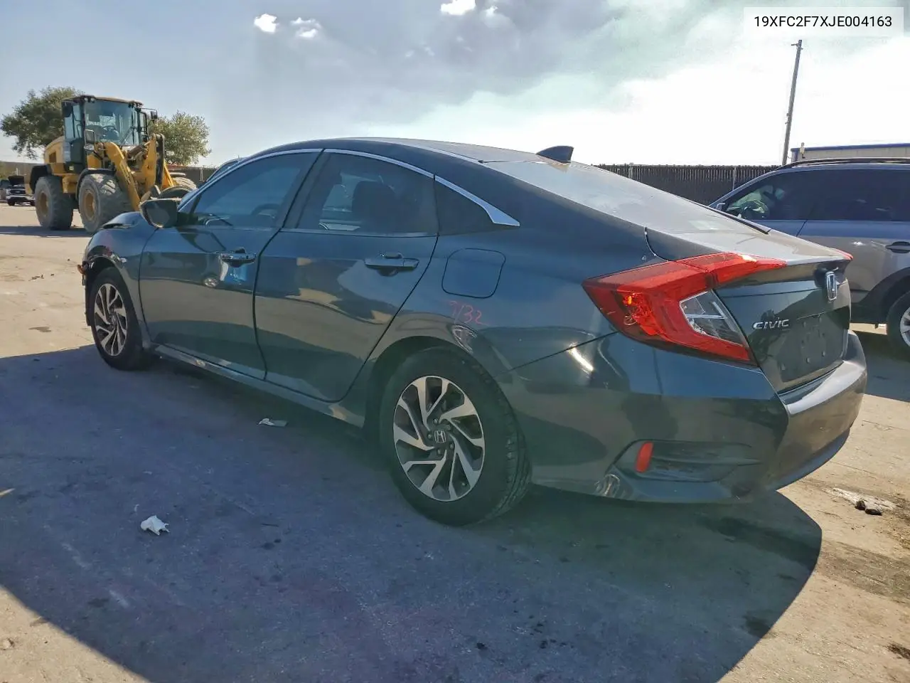 19XFC2F7XJE004163 2018 Honda Civic Ex