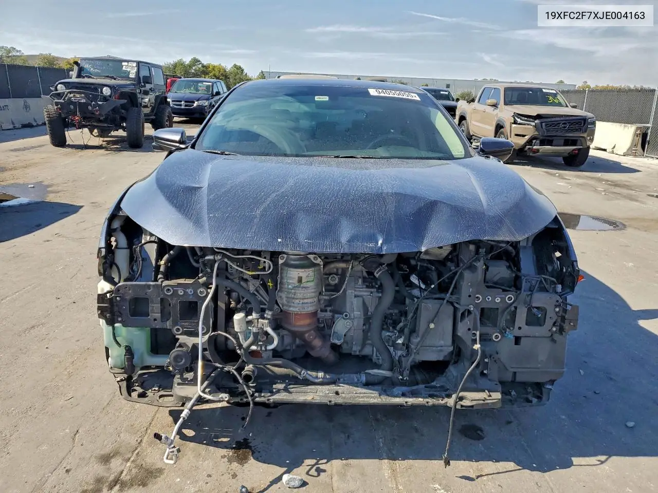 19XFC2F7XJE004163 2018 Honda Civic Ex