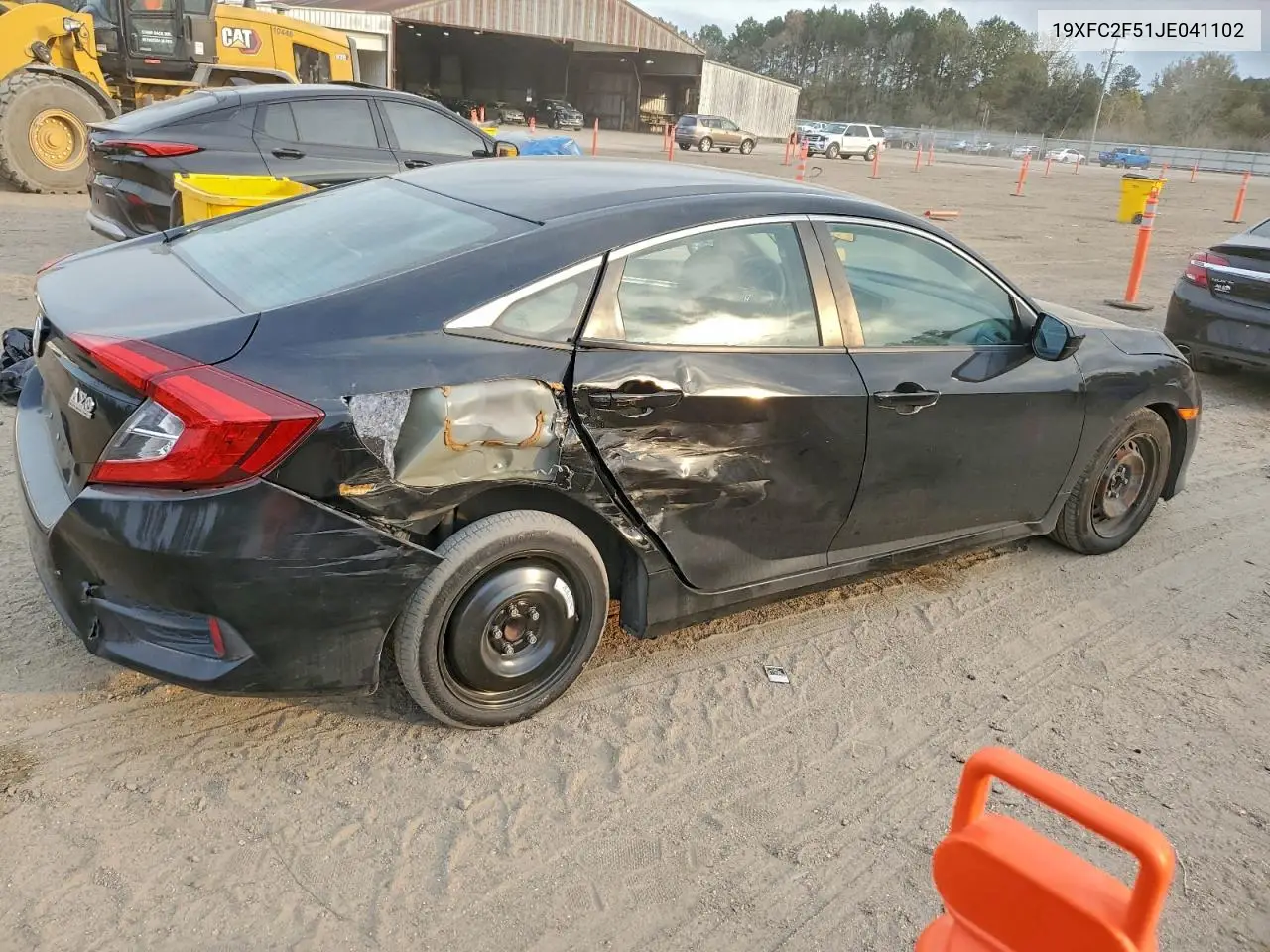 19XFC2F51JE041102 2018 Honda Civic Lx